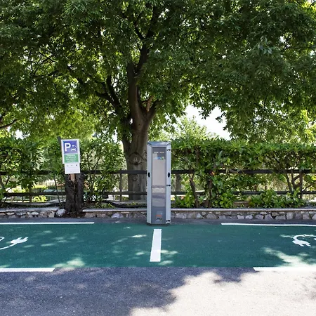 キャンプ場 Park Garda 4*